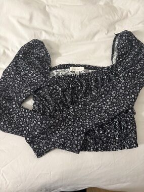 Topshop Black Floral Puff-Sleeve Cropped Blouse